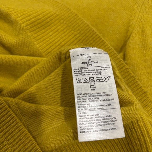 BANANA REPUBLIC FILPUCCI MERINO WOOL SWEATER - Picture 7 of 7